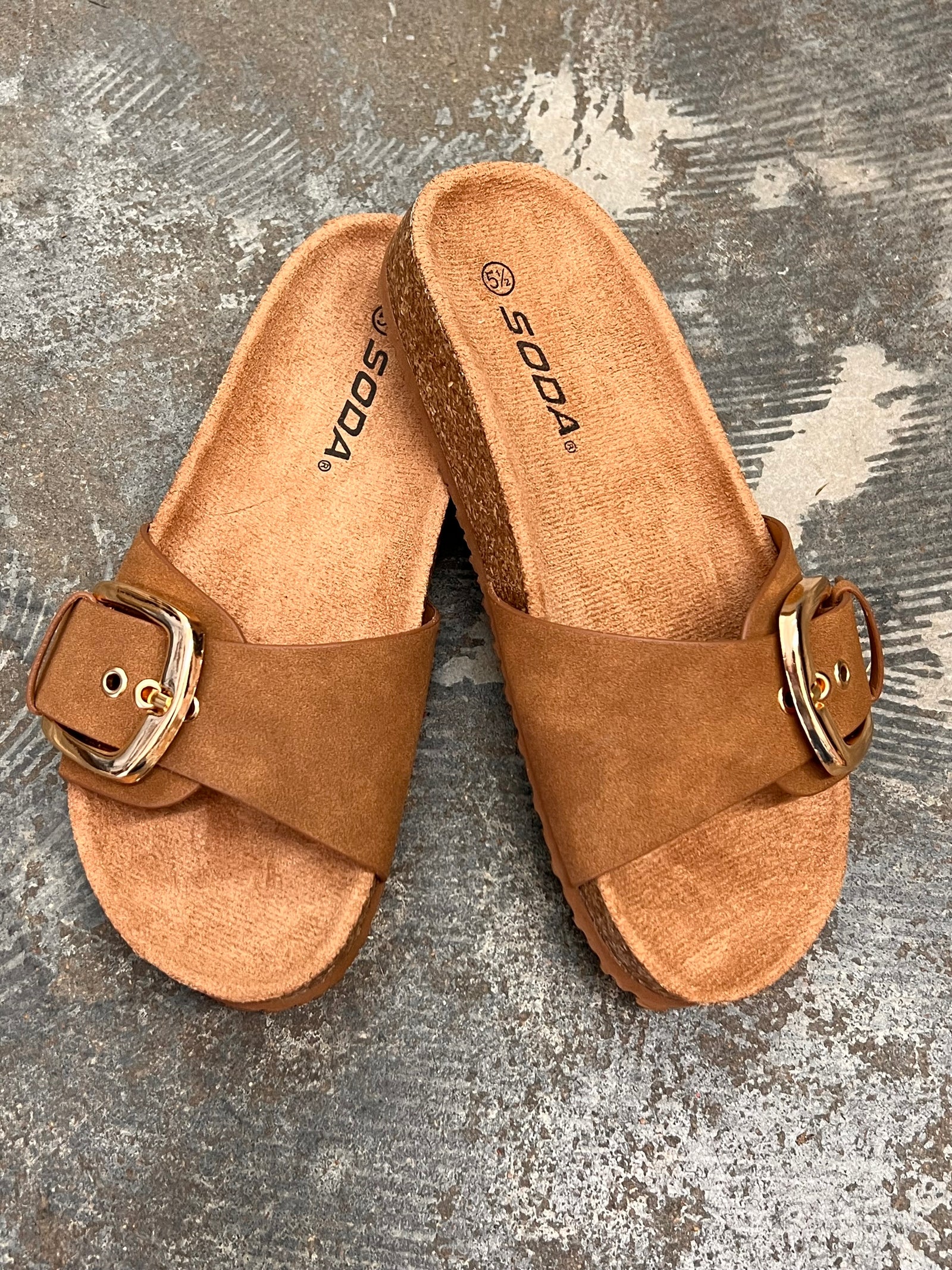 Lizzy by Soda in Tan