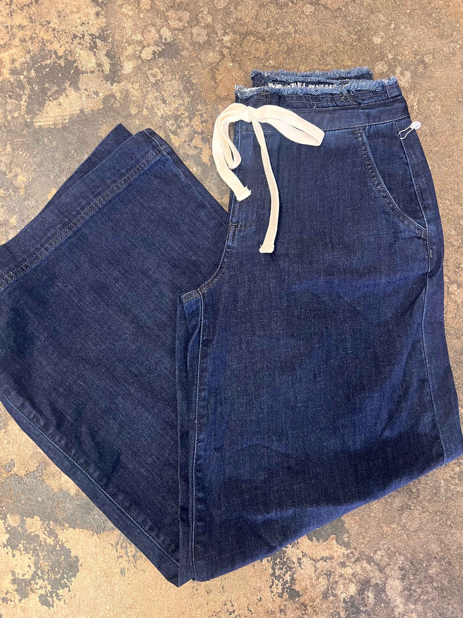 Risen Mid Rise Fit Wide Leg Pants