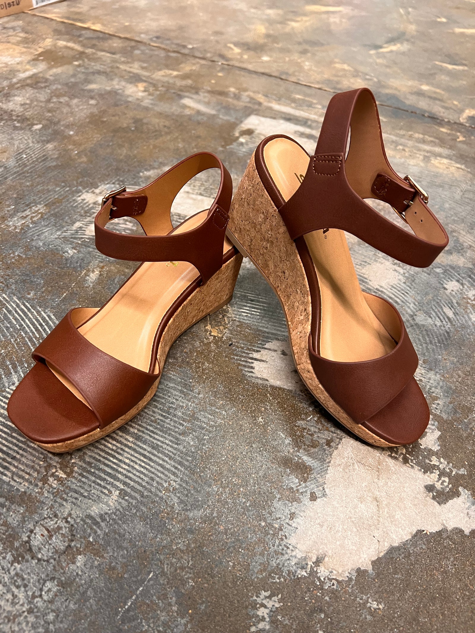 Kate by Soda in Brown