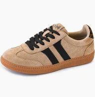 Corkys Run It Back in Camel