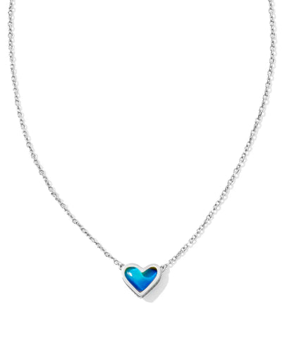 Framed Ari Heart Silver Short Pendant Necklace