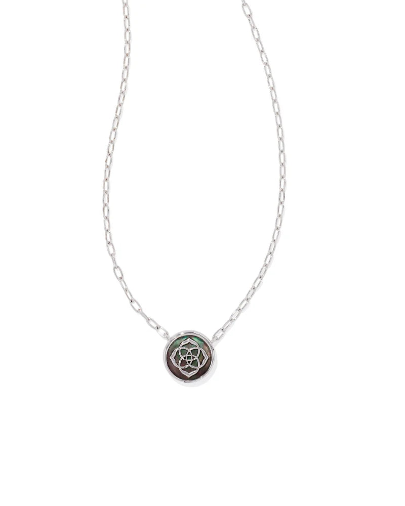 Stamped Dira Pendant Necklace in Silver